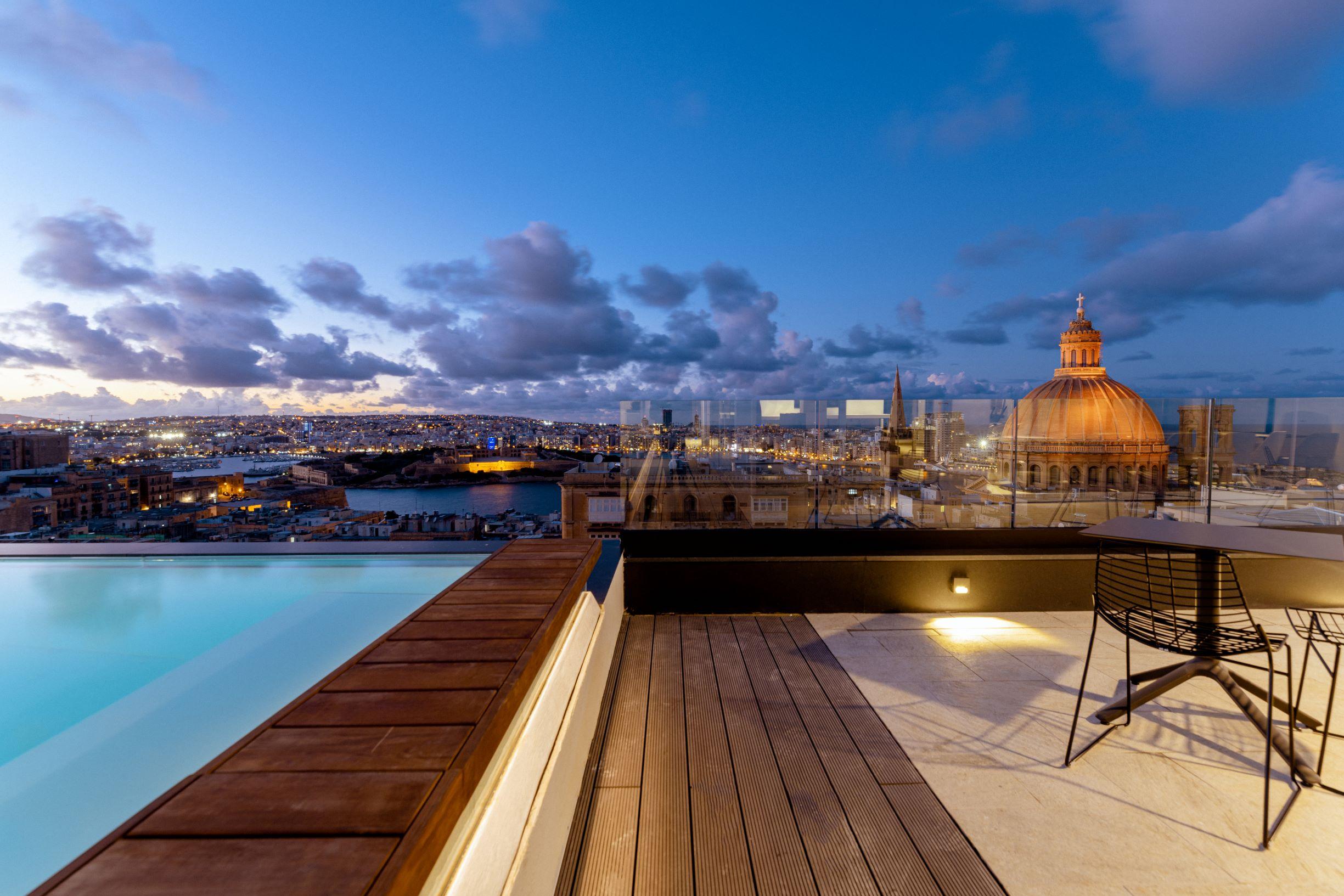 The Embassy Valletta Hotel Exterior photo